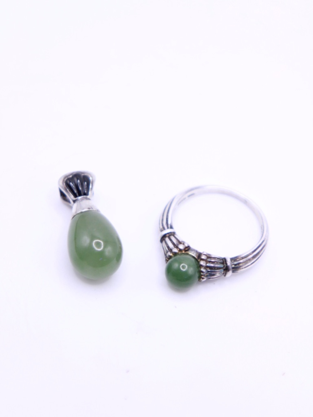 Green Jade Drop Pendant and Ring Set in Sterling Silver 925